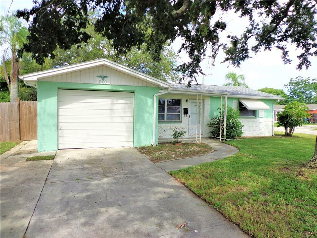 Property Photo:  1103 Solar Drive  FL 34691 