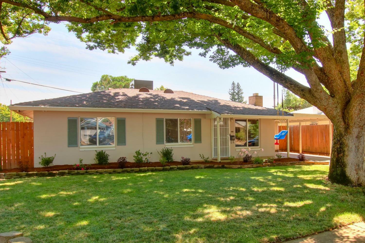 Property Photo:  4805 61st Street  CA 95820 