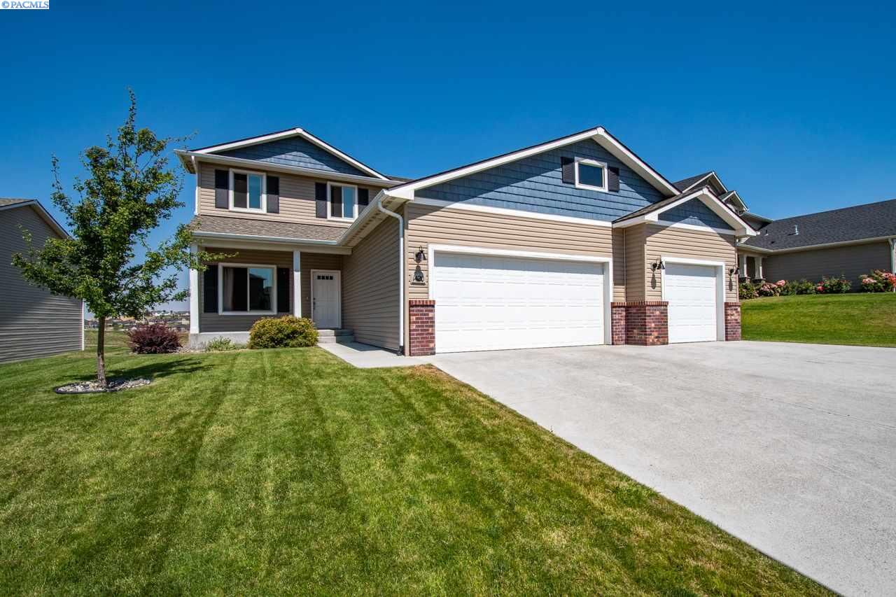 Property Photo: 1420 SW Panorama Dr WA 99163