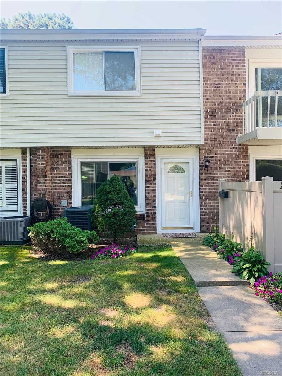 Property Photo:  229 Springmeadow Drive  NY 11741 