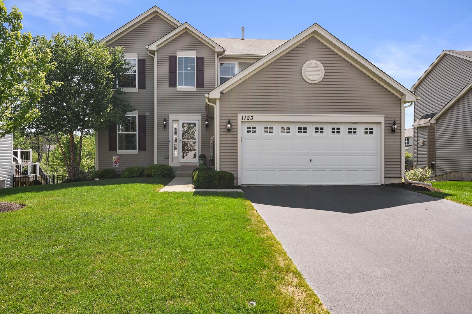Property Photo: 1123 Bellows Way IL 60073