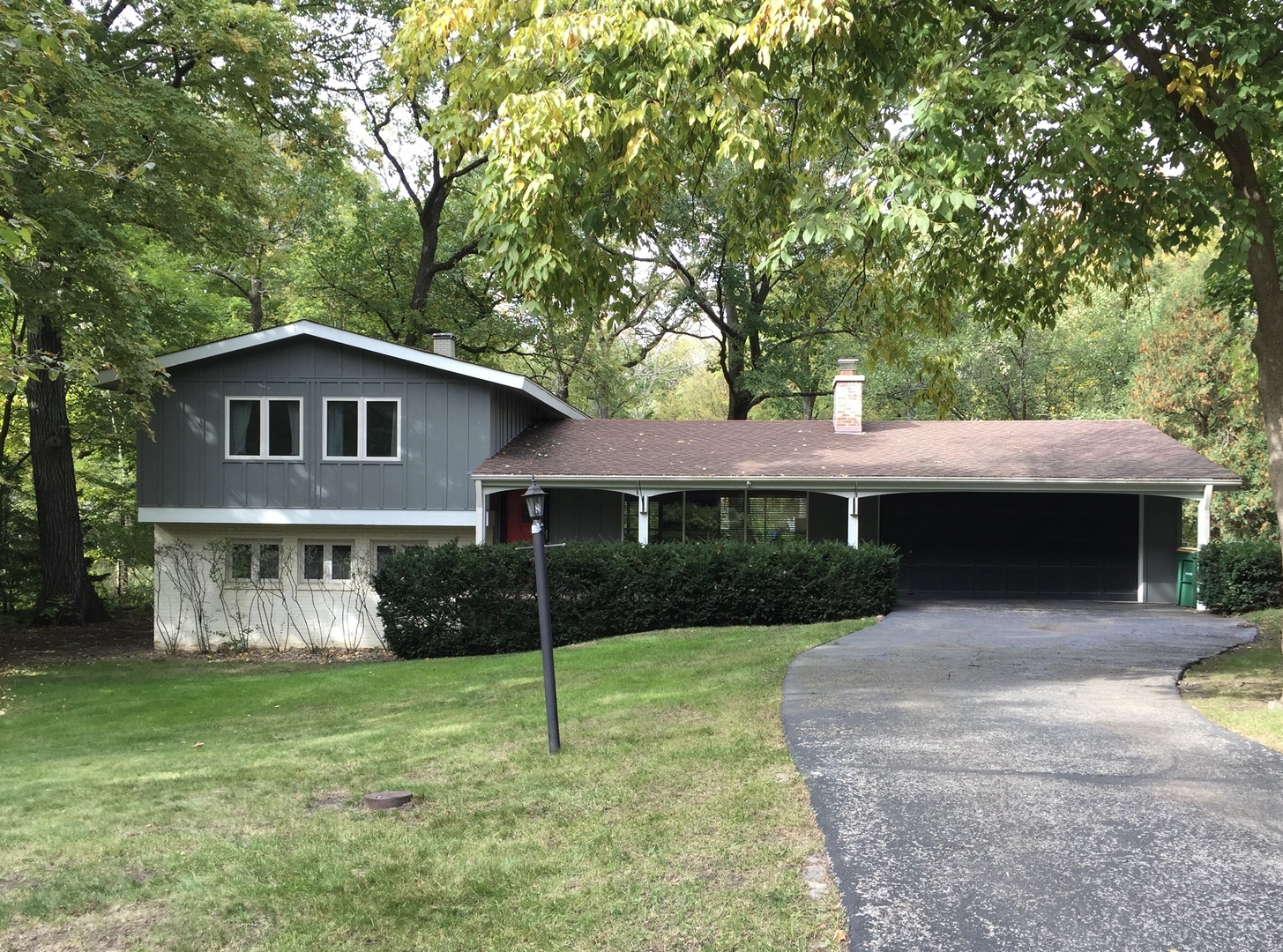 Property Photo:  48 Wiltshire Drive  IL 60069 