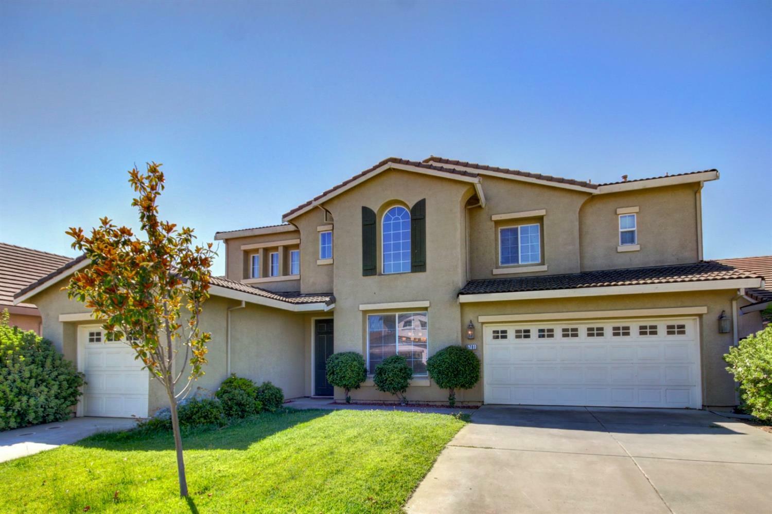 Property Photo:  5701 Mallardview Way  CA 95757 