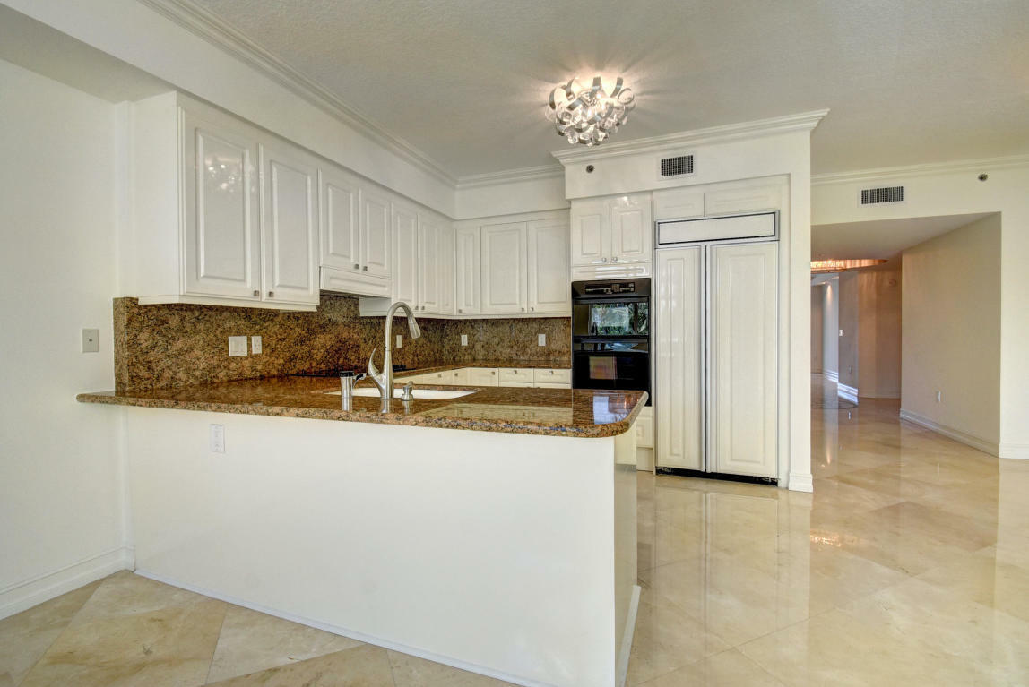Property Photo: 3700 S Ocean Boulevard 309 FL 33487