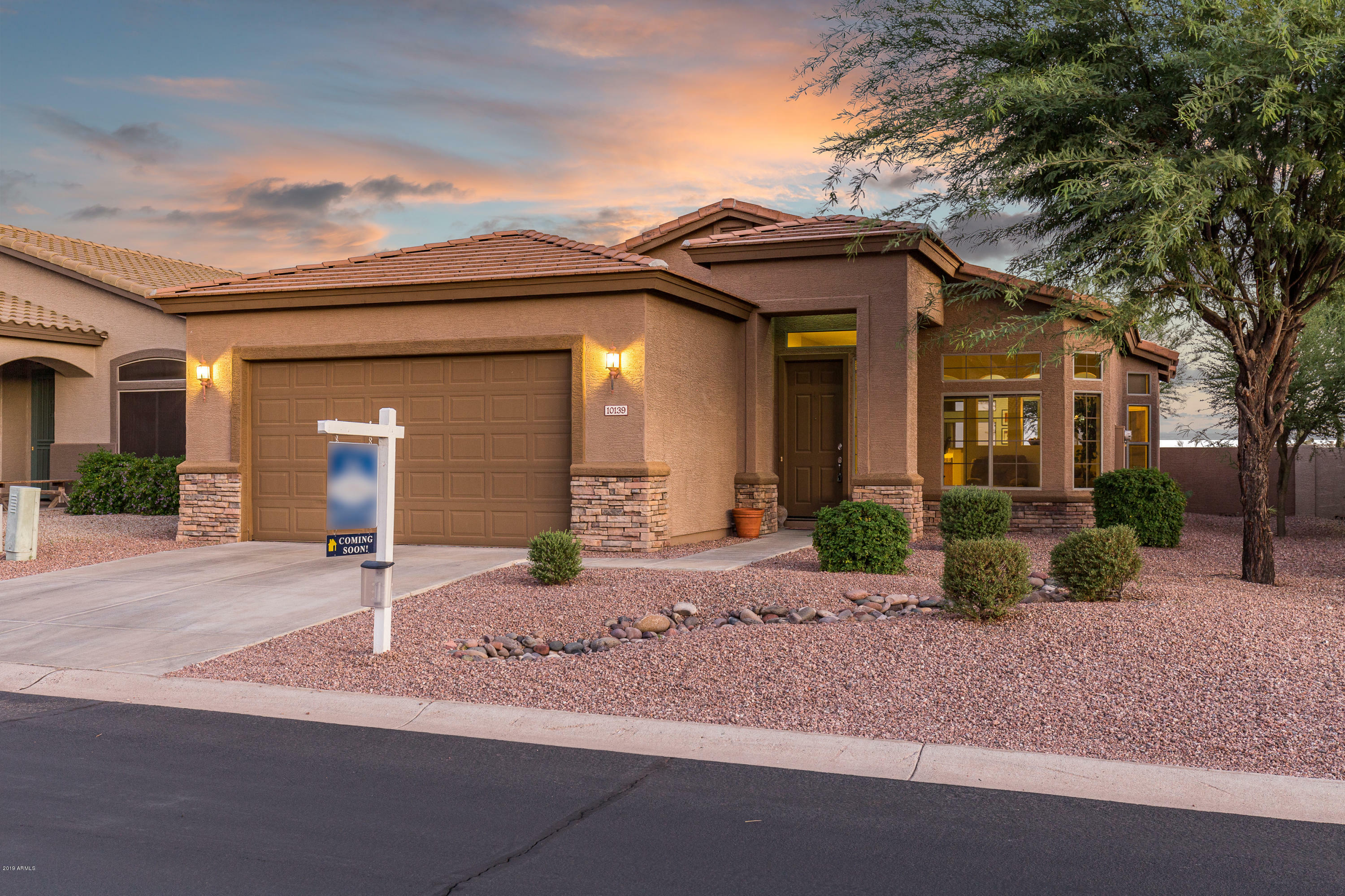 Property Photo:  10139 E Circlestone Court  AZ 85118 