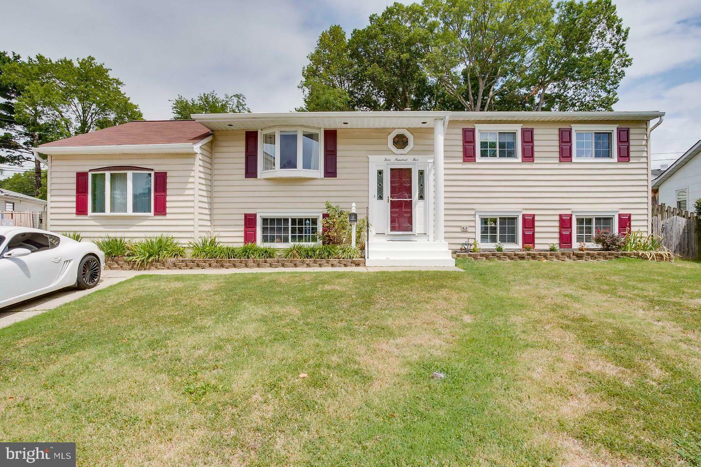 Property Photo:  405 Crisfield Road  MD 21220 