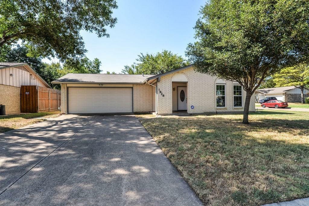 Property Photo:  1928 Pebblebrook Trail  TX 75060 