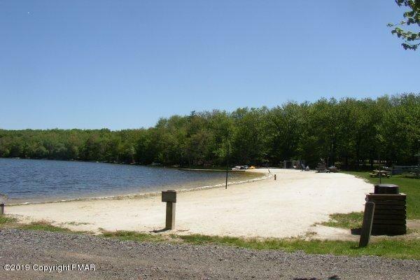 Property Photo:  127 Lake  PA 18424 