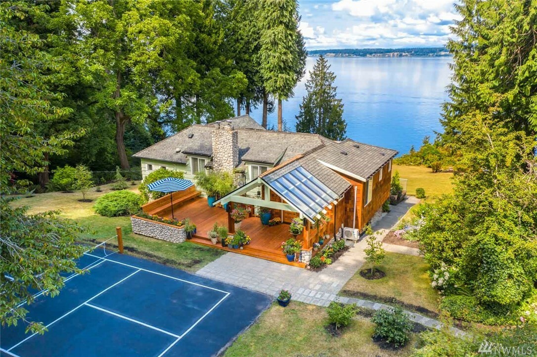 Property Photo:  4903 Saratoga Rd  WA 98260 