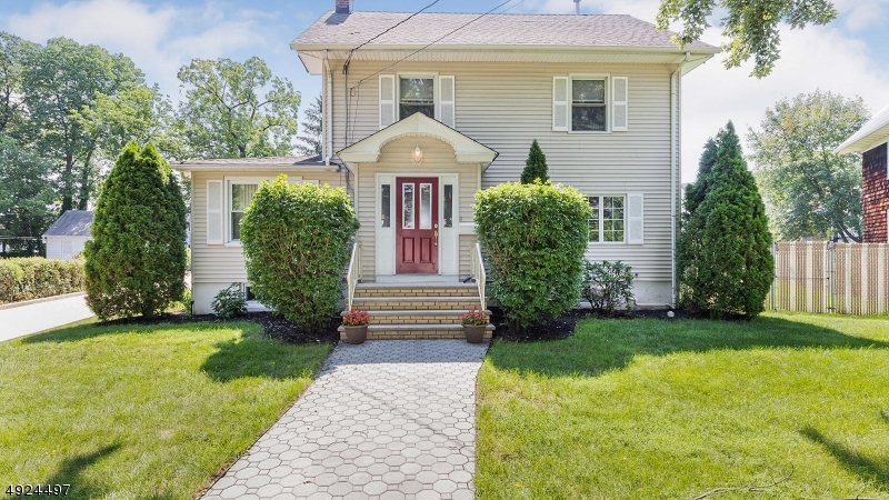 Property Photo:  22 Holly St  NJ 07016 