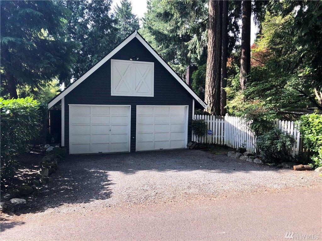 Property Photo:  10705 SE 29th St  WA 98004 