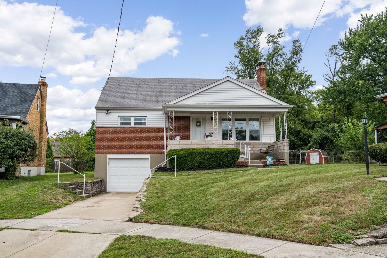 3693 Castlewood Lane  Green Twp OH 45248 photo