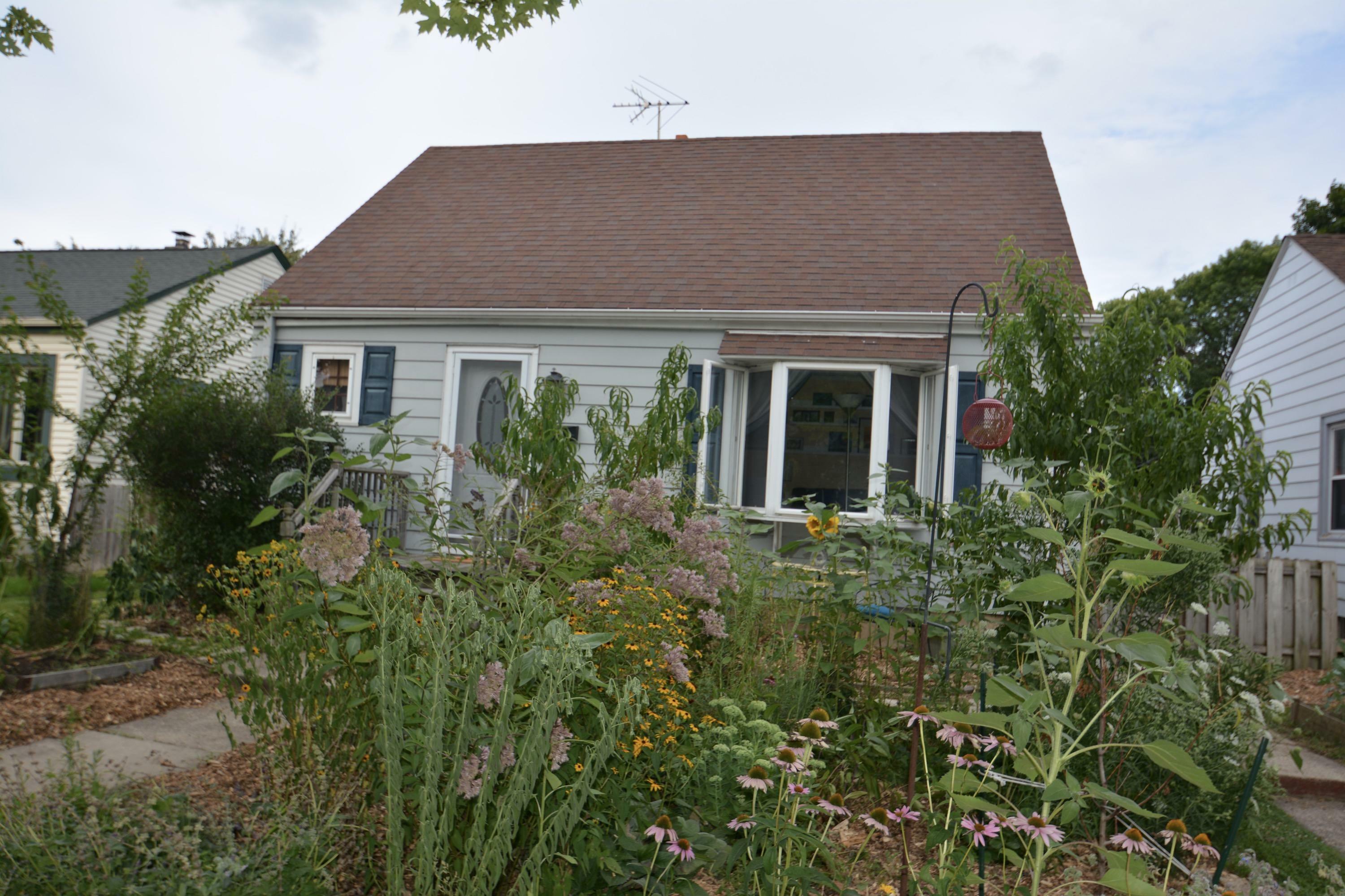 Property Photo:  3166 S Burrell St  WI 53207 