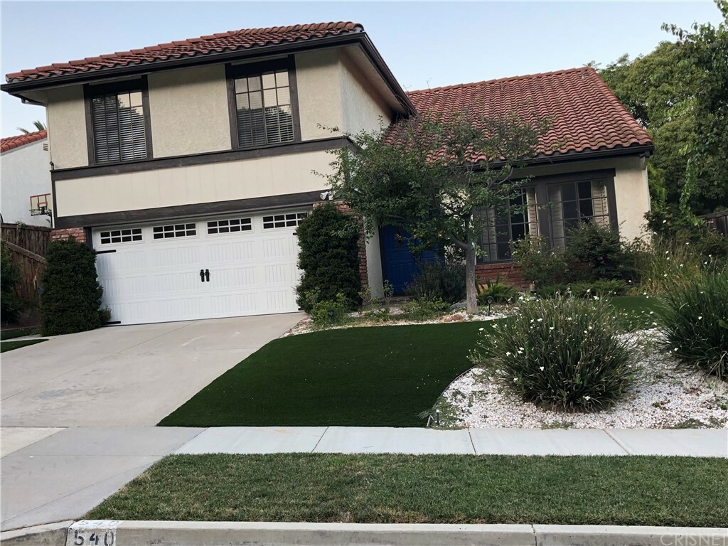 Property Photo:  540 Fresh Meadows Road  CA 93065 