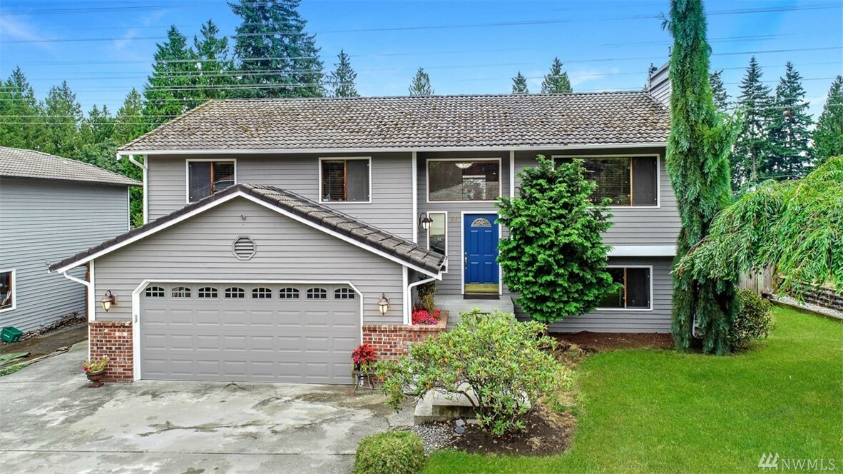 Property Photo:  22 199th Place SE  WA 98012 