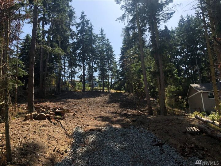 Property Photo: 9999 NE Pennington Lp WA 98239