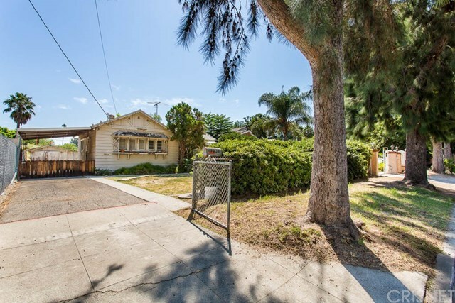 Property Photo:  7036 Yolanda Avenue  CA 91335 