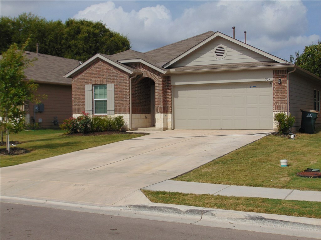 Property Photo:  305 Cibolo Creek Drive  TX 78640 