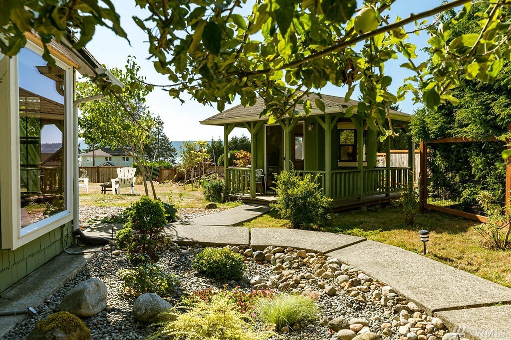 Property Photo: 3300 Mardell Dr WA 98260