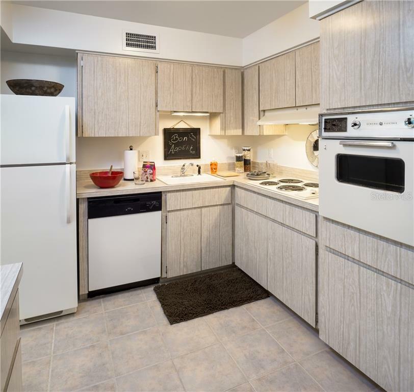 Property Photo:  20.1b S Lucerne Circle W  FL 32801 