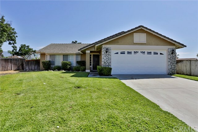 Property Photo:  3495 N Plum Tree Avenue  CA 92377 