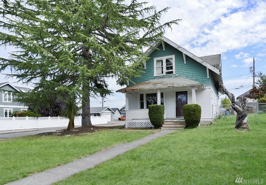 Property Photo:  5227 N Winnifred St  WA 98407 