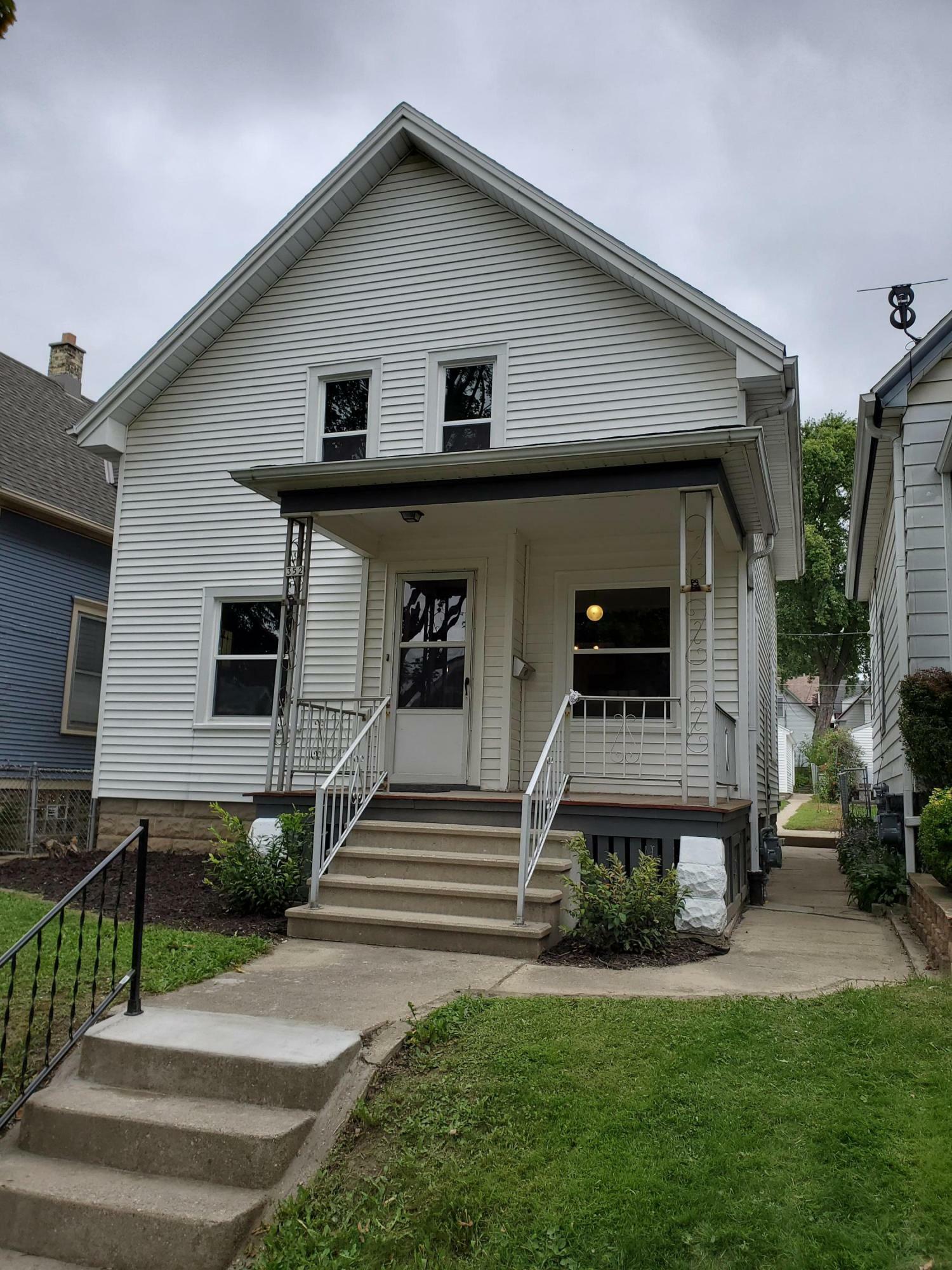 Property Photo: 352 E Montana St WI 53207