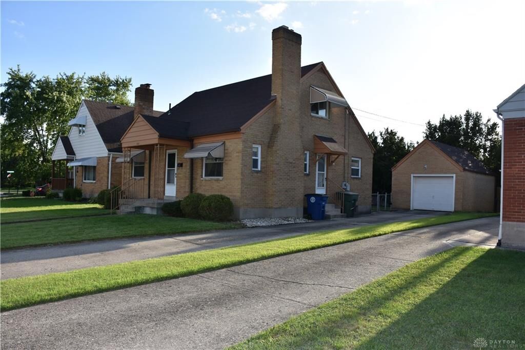 Property Photo: 631 Hampshire Road OH 45419