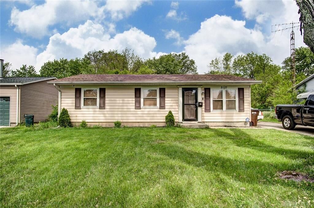 Property Photo: 2127 Duquesne Drive OH 45506