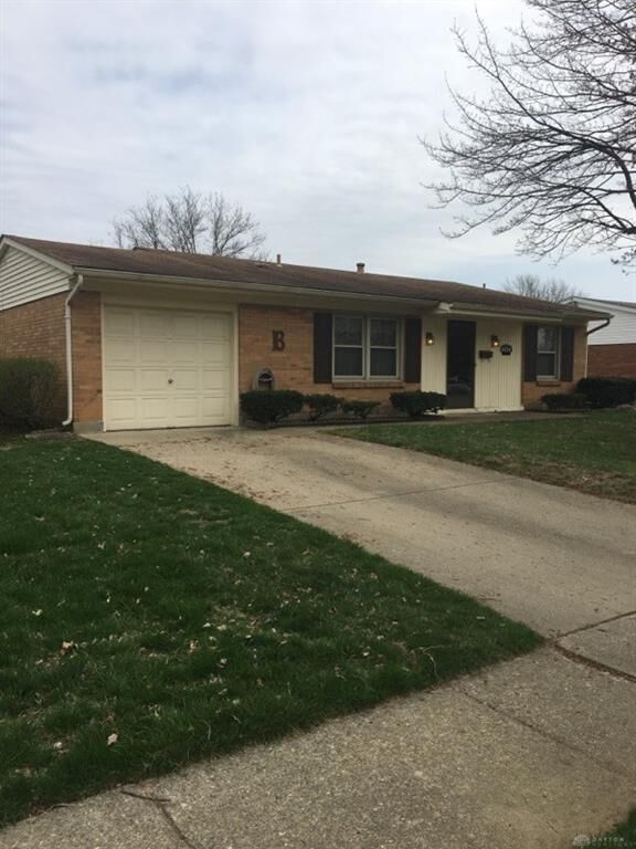 Property Photo: 4354 Meadowcroft Road OH 45429