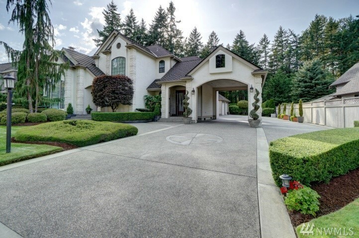 Property Photo: 3708 21st St SE WA 98374