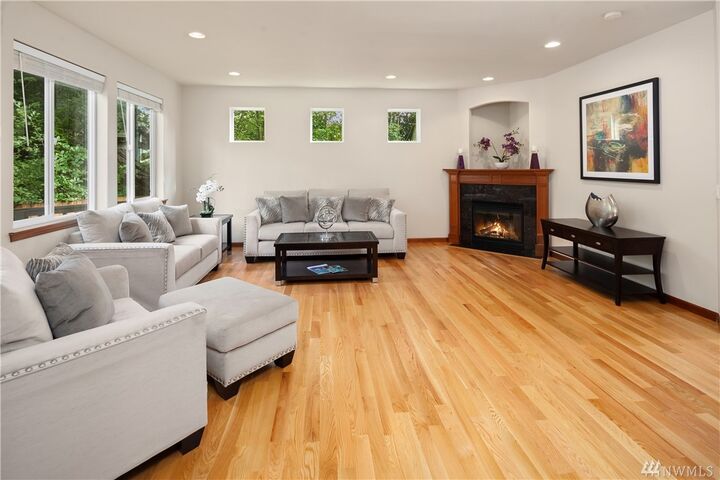 Property Photo:  3725 211 Place SE  WA 98021 