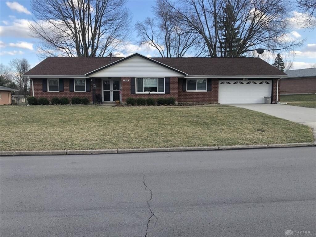 Property Photo: 2314 Glenheath Drive OH 45440