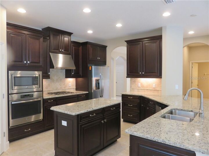 Property Photo:  8813 Tropical Palm Drive  FL 33626 