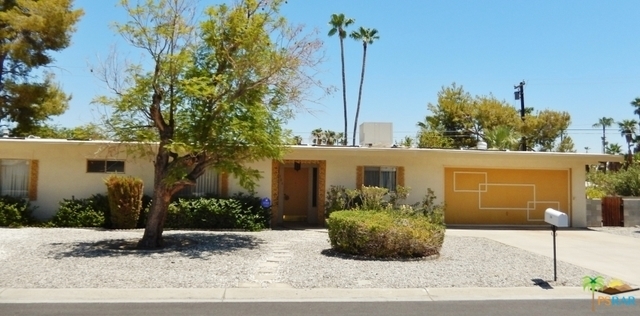 Property Photo:  304 N Burton Way  CA 92262 