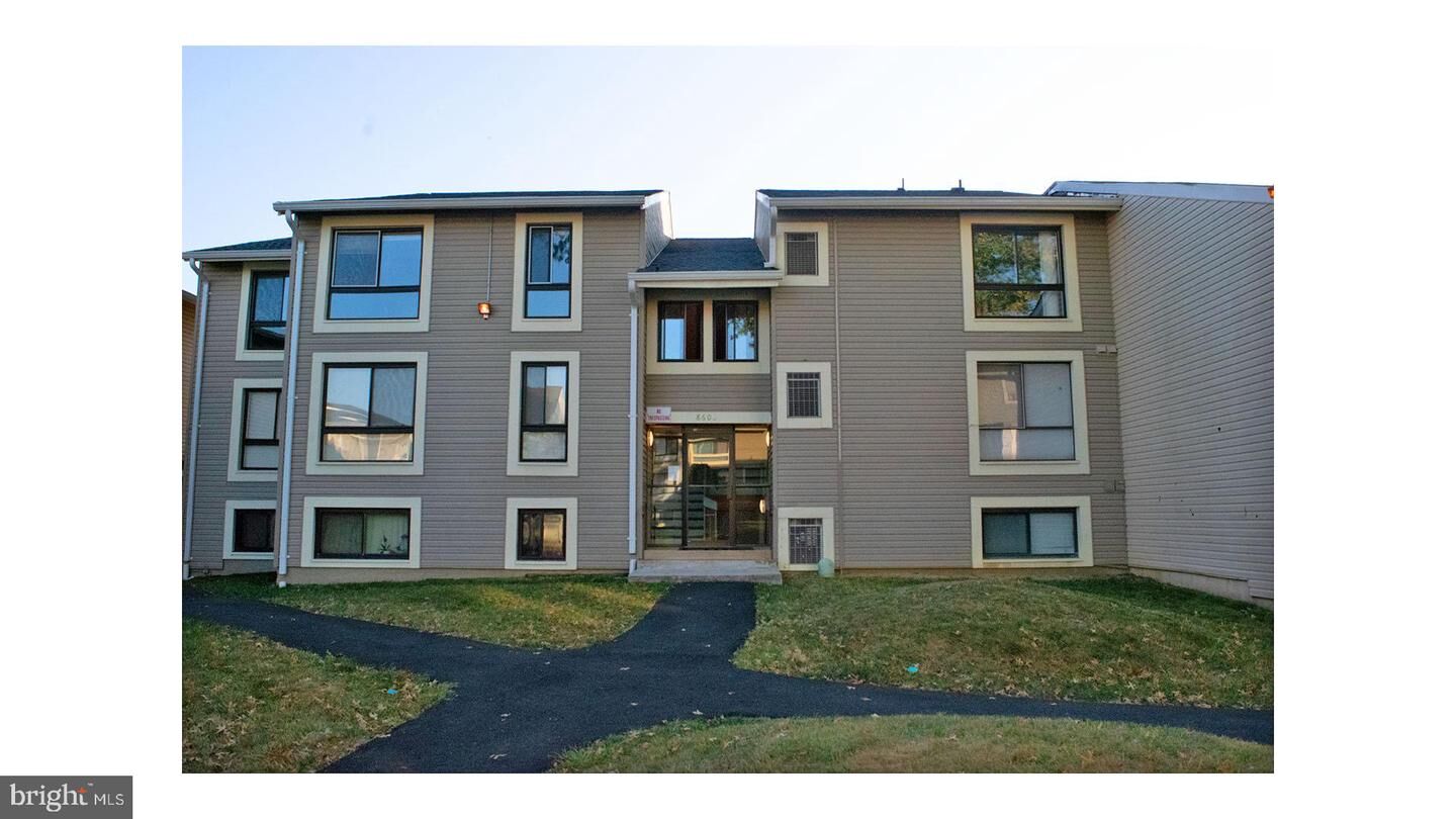 Property Photo: 8606 Village Way F VA 22309