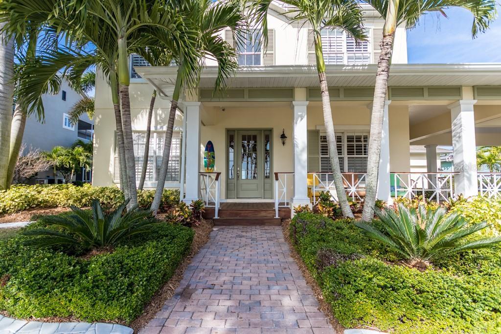 Property Photo: 435 Mirabay Boulevard FL 33572