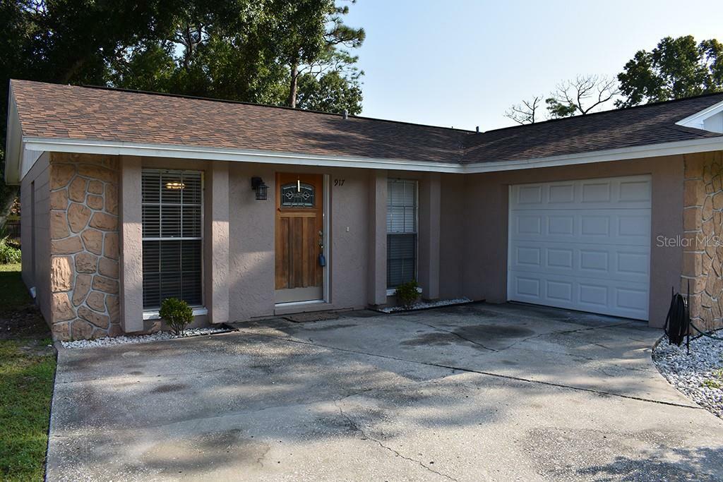 Property Photo:  917 W Patterson Street  FL 33604 