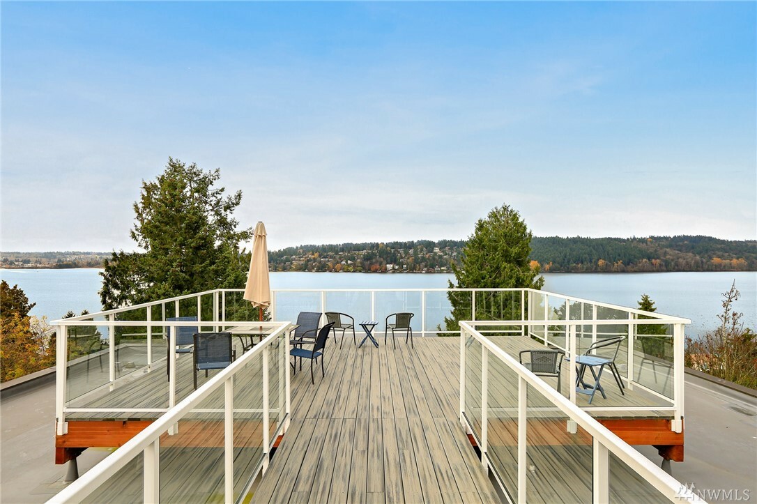 Property Photo:  3825 NE 155th Place 200  WA 98155 