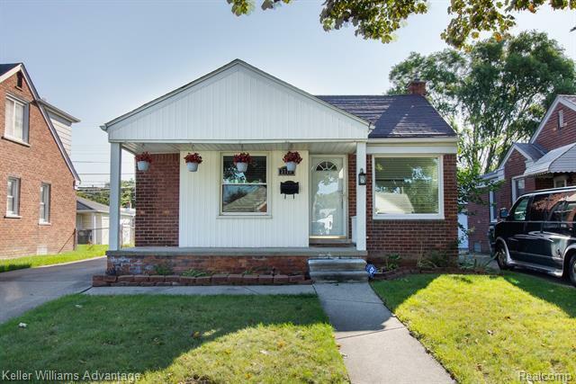 Property Photo:  3713 Roosevelt Street  MI 48124 