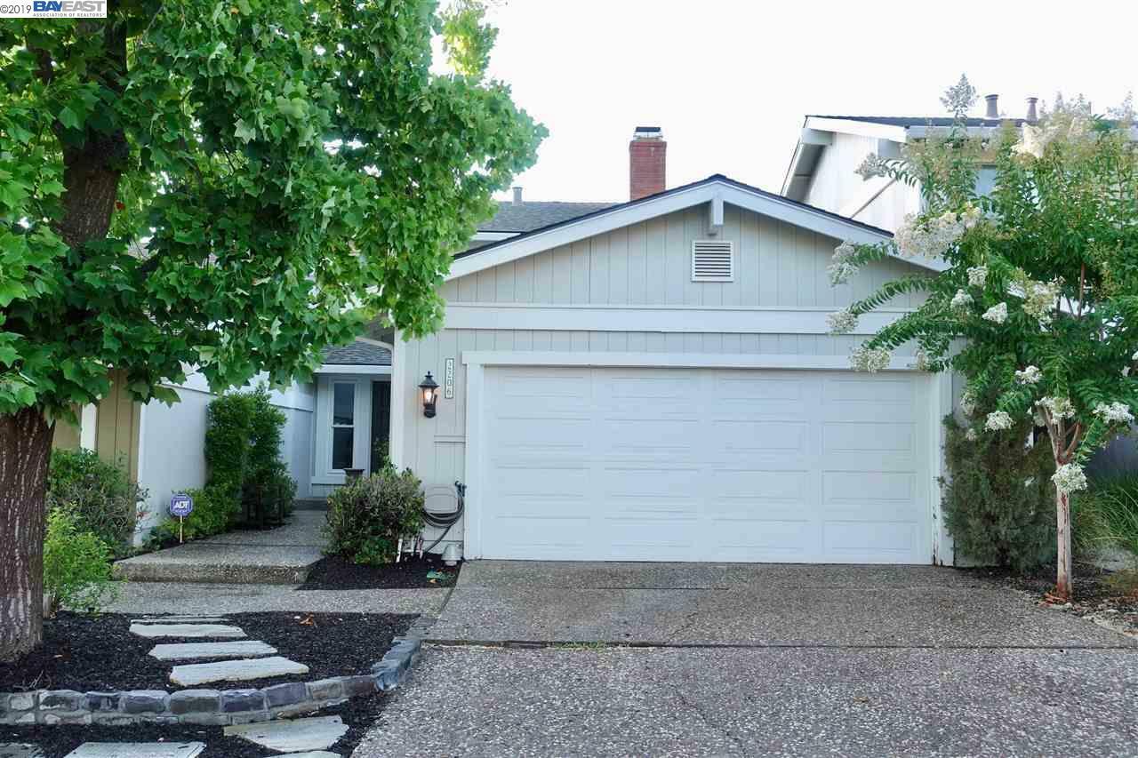 Property Photo:  2206 Gladwin Dr  CA 94596 