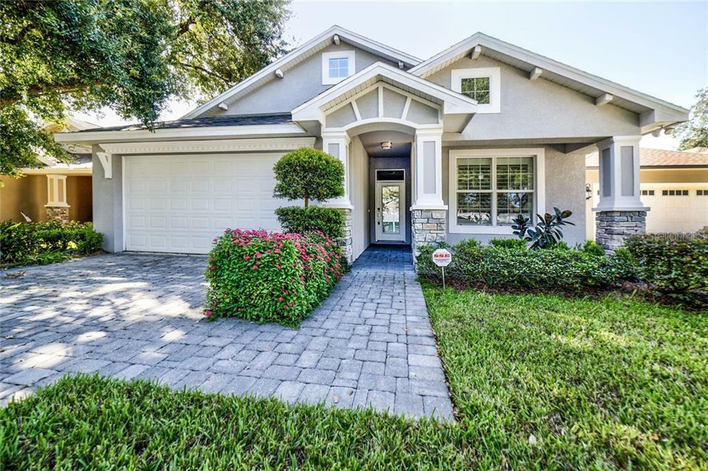 Property Photo:  922 Oak Stone Drive  FL 33613 