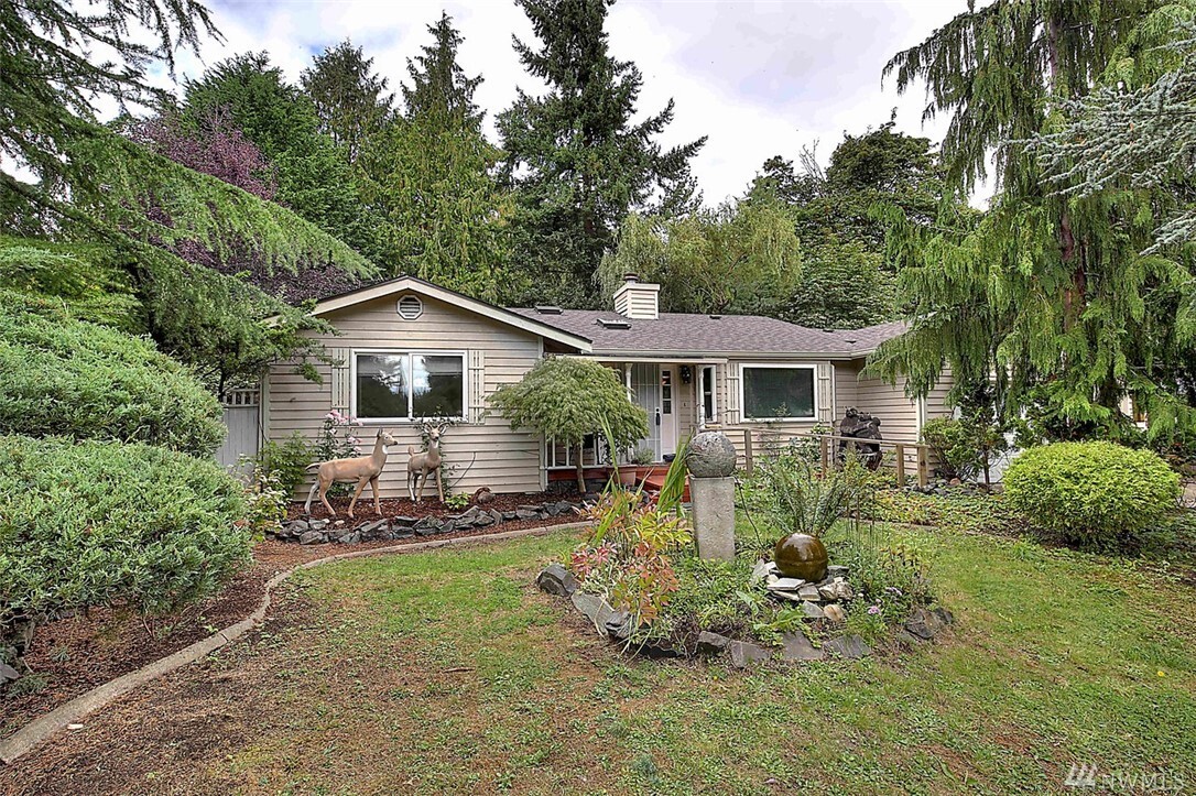 Property Photo: 8811 156th Stct E WA 98375