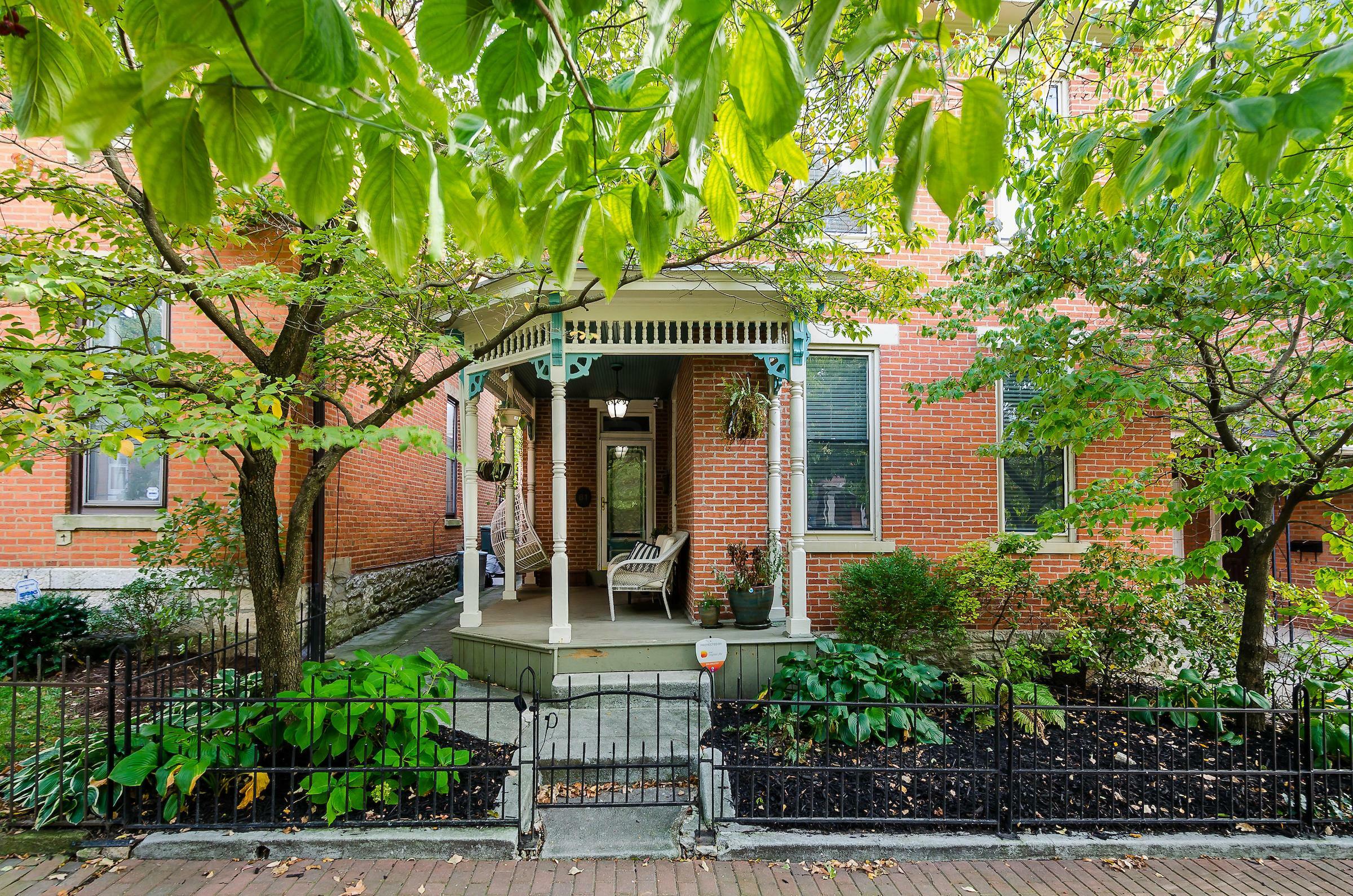 Property Photo: 81 E Lincoln Street OH 43215
