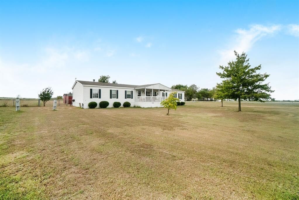 Property Photo:  4309 County Road 913A  TX 76058 