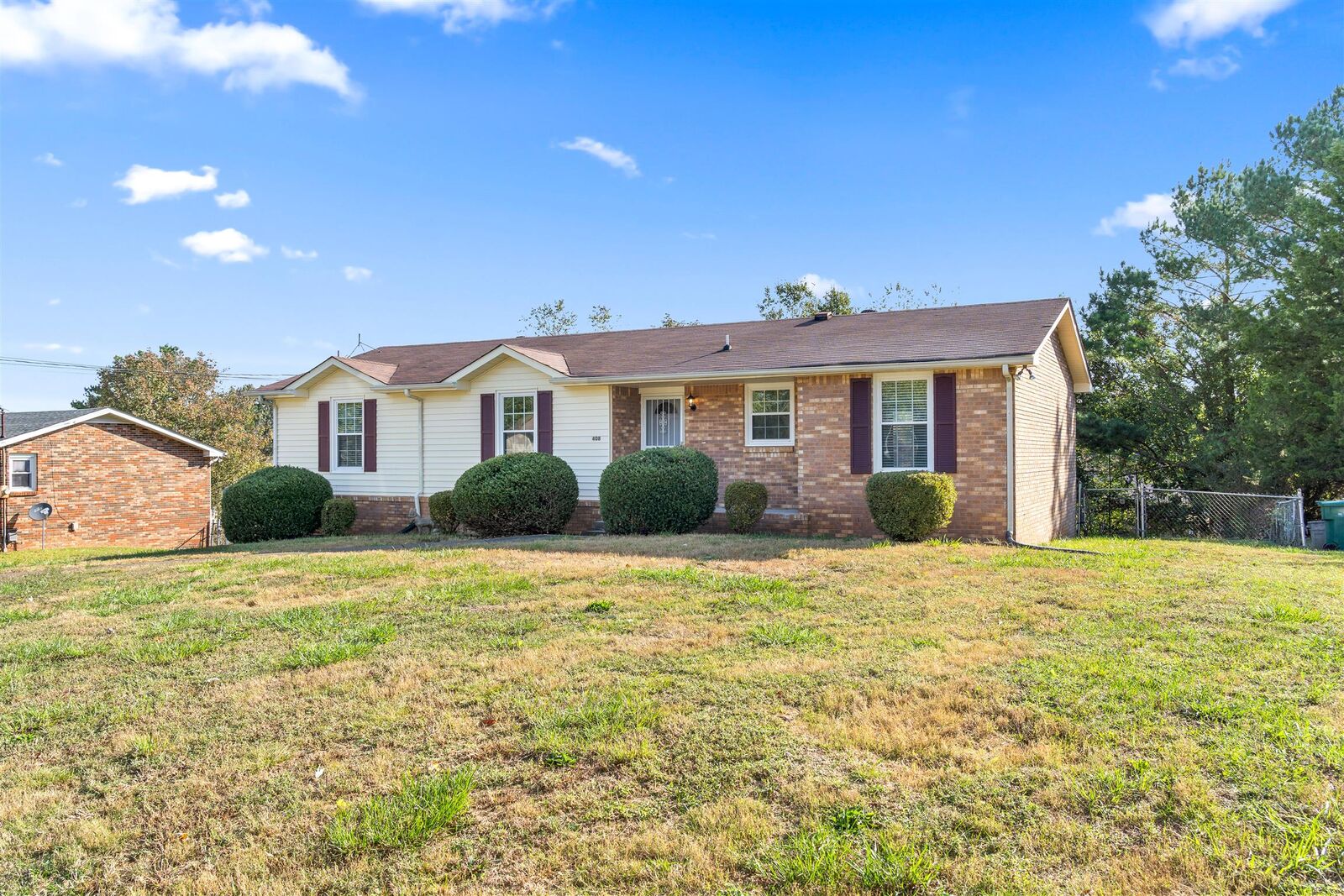 Property Photo:  408 Ambrose Dr  TN 37042 