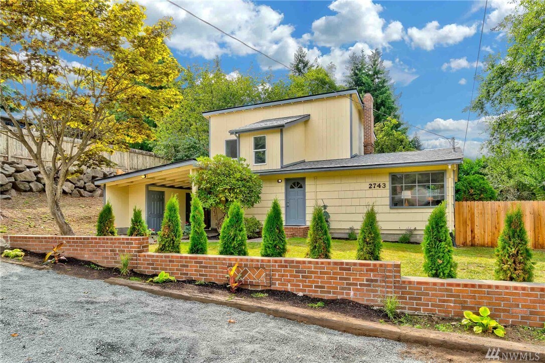 2743 NE 140th Street  Seattle WA 98125 photo
