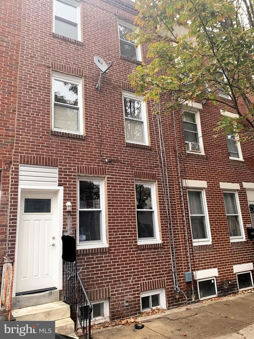 Property Photo:  1927 E Albert Street  PA 19125 