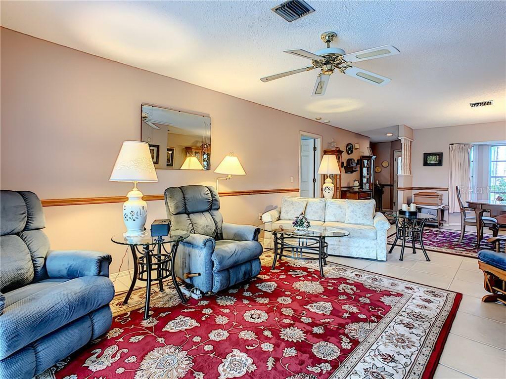 Property Photo: 3335 Meadow Run Terrace FL 34293