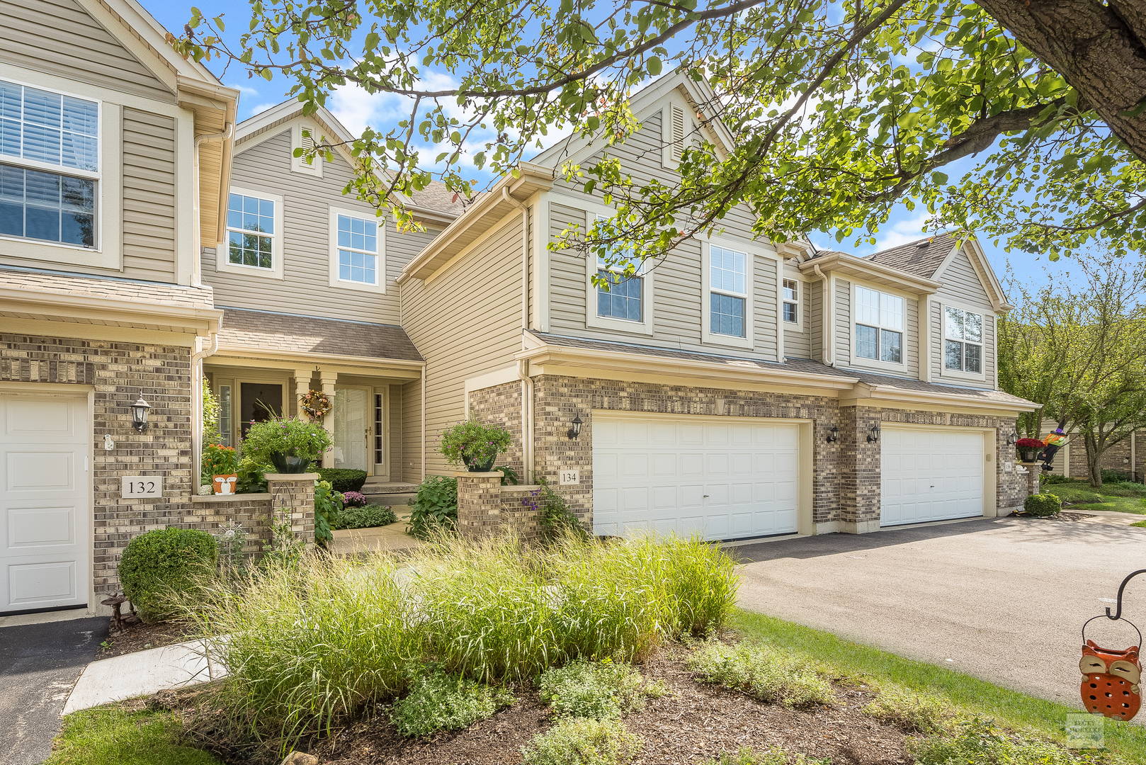 Property Photo:  134 River Mist Drive  IL 60543 